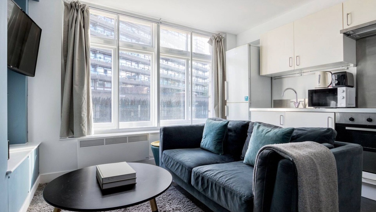 Barbican Apartment | Student-Friendly City of London 1BR, nr Barbican Station, by Blueground