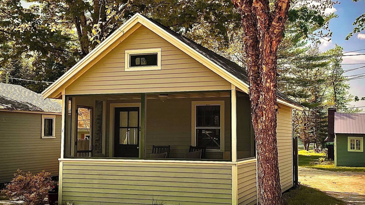 Bridgewater Cottage | Studio #1 Cottage by Newfound Lake with shared private sandy beach