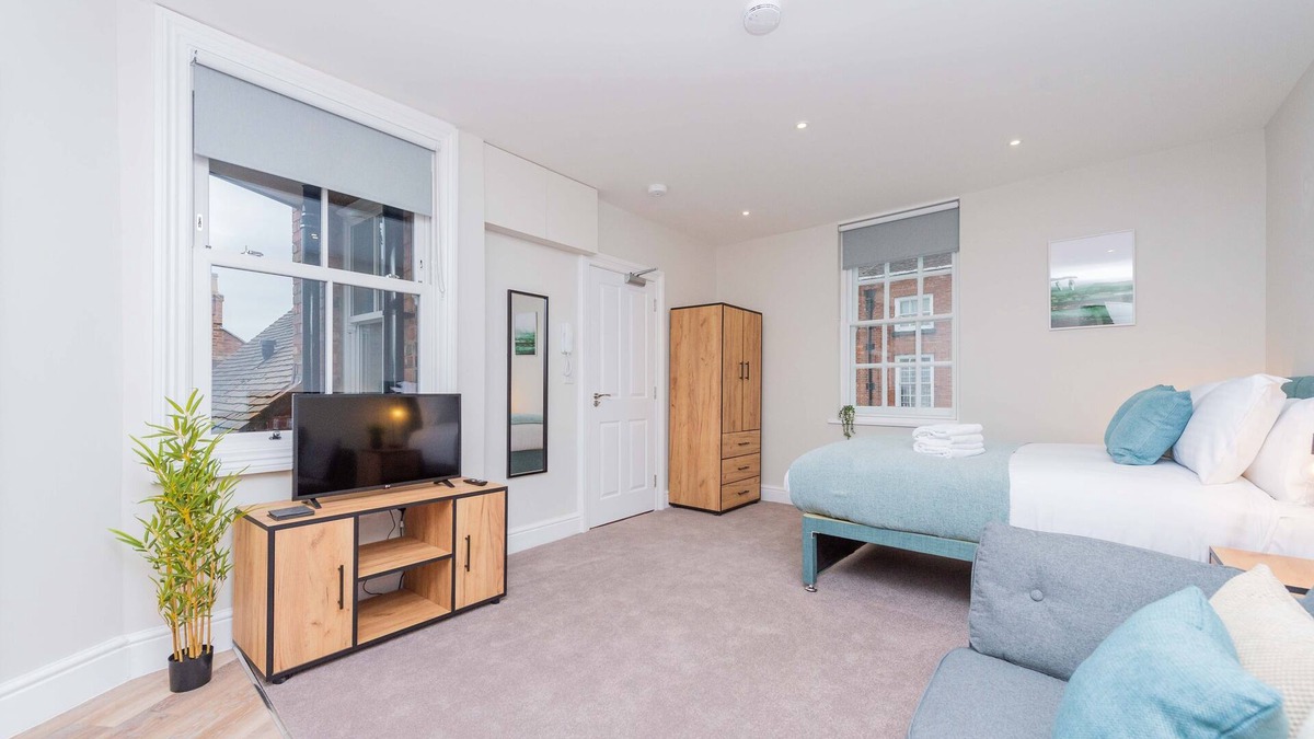 Shrewsbury Apartment | Studio 2 - Second Floor Central Shrewsbury