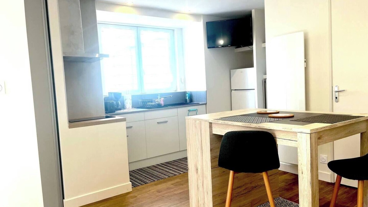 Polminhac House | Studio 30m2, parking, 2 pers, 10 min from Aurillac