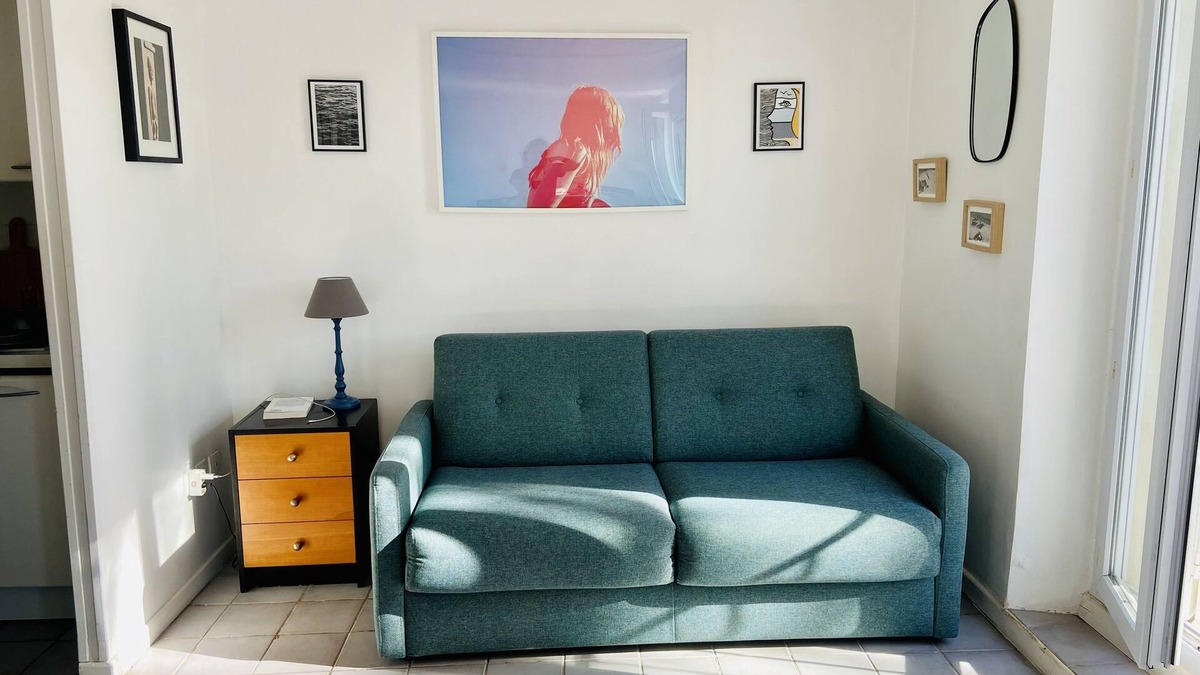 Porquerolles Apartment | Studio 4 people heart village Porquerolles
