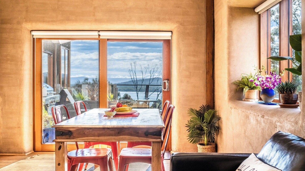 Coles Bay Apartment | Studio 59 - Freycinet Holiday Houses