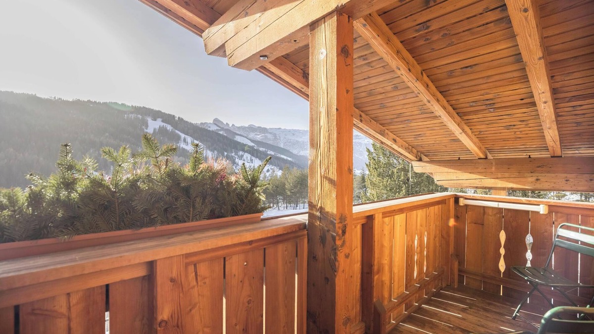 Armentarola Apartment | Studio Apartment “Ciasa ai Pini 210” near Ski Lifts with Mountain View & Sauna