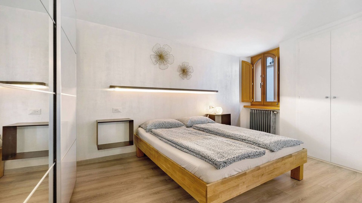 Pieve House | Studio Apartment 'Casa Ciarii 1' with Mountain View, Balcony and Wi-Fi