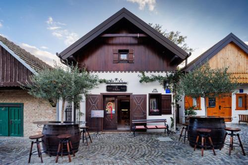 Knezevi Vinogradi Apartment | Studio apartman & Wine House ONDINE