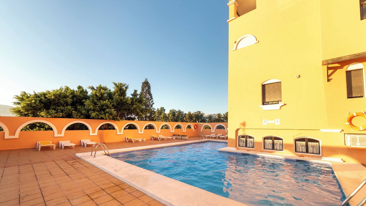 Roquetas de Mar Apartment | Studio Apartment 'Estudio En La Playa' with Mountain View, Shared Pool and Wi-Fi