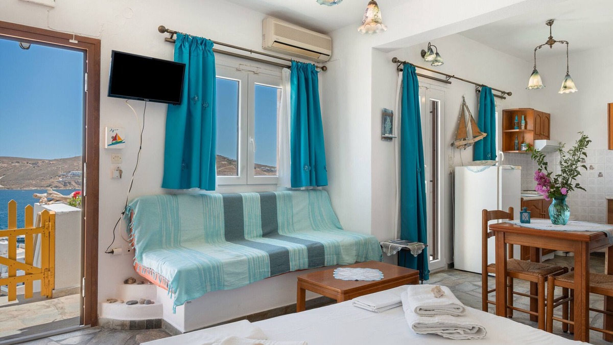 Livadi Apartment | Studio Apartment 'Agnadi' with Sea View, Balcony and Air Conditioning