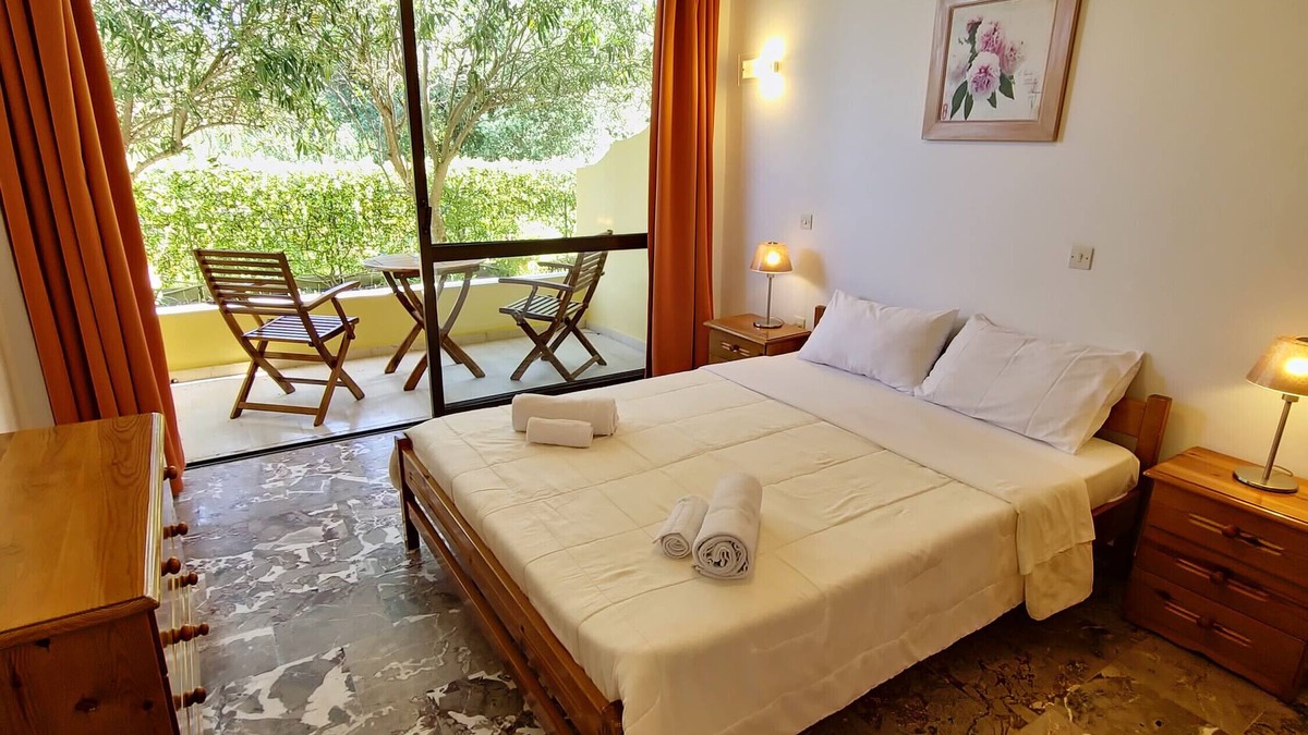 Melikia Apartment | Studio Apartment 'Alexandra Studio 6' with Private Balcony & Wi-Fi