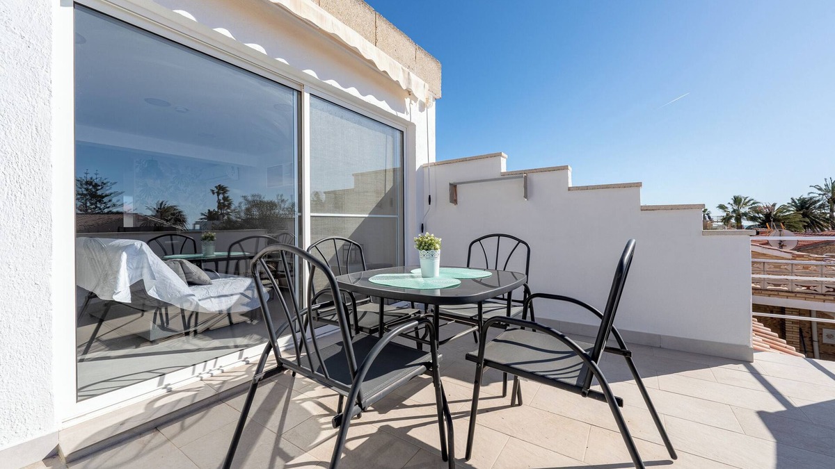 Vinaros Apartment | Studio apartment 'Costa Sur' with Private Terrace, Wi-Fi and Air Conditioning