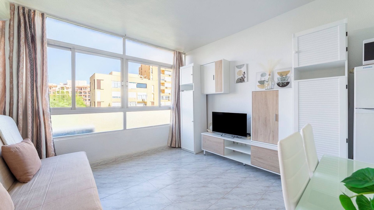 Almerimar Apartment | Studio Apartment 'Estudio Almerimar' with Sea Views, Wi-Fi and Air Conditioning