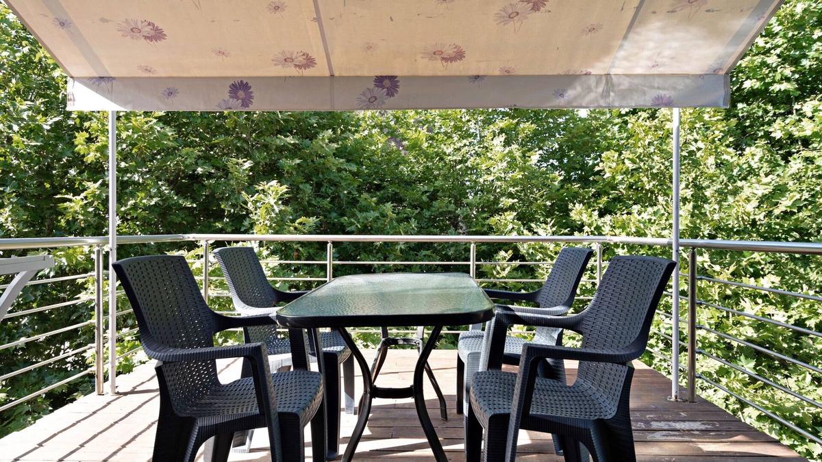 Pidima Kyras Apartment | Studio Apartment 'Iguana 9' with Sea View, Wi-Fi and Air Conditioning