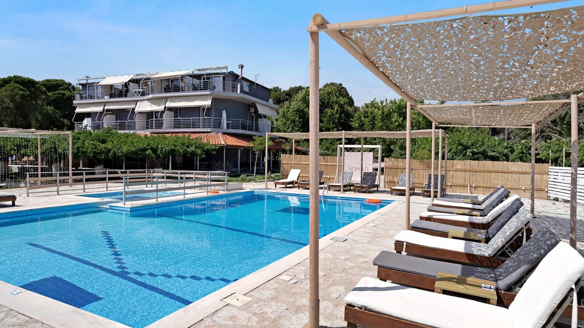 Pidima Kyras Apartment | Studio Apartment 'Iguana 7' with Shared Pool, Wi-Fi and Air Conditioning