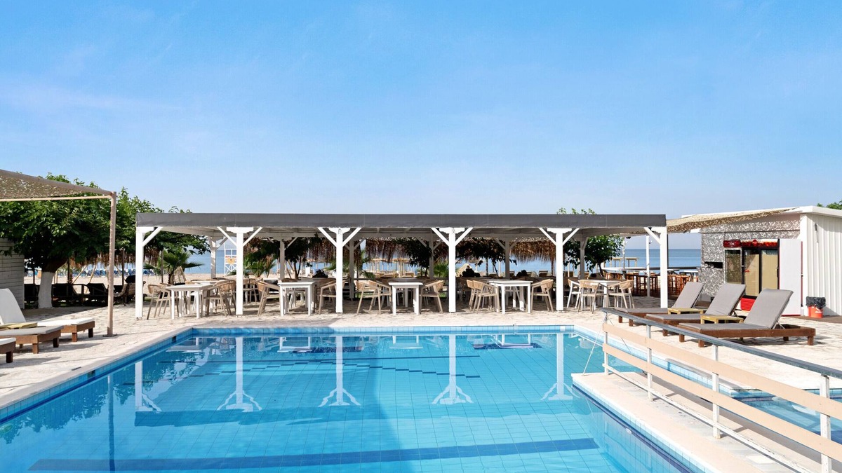 Pidima Kyras Apartment | Studio Apartment 'Iguana 6' with Sea View, Wi-Fi and Air Conditioning