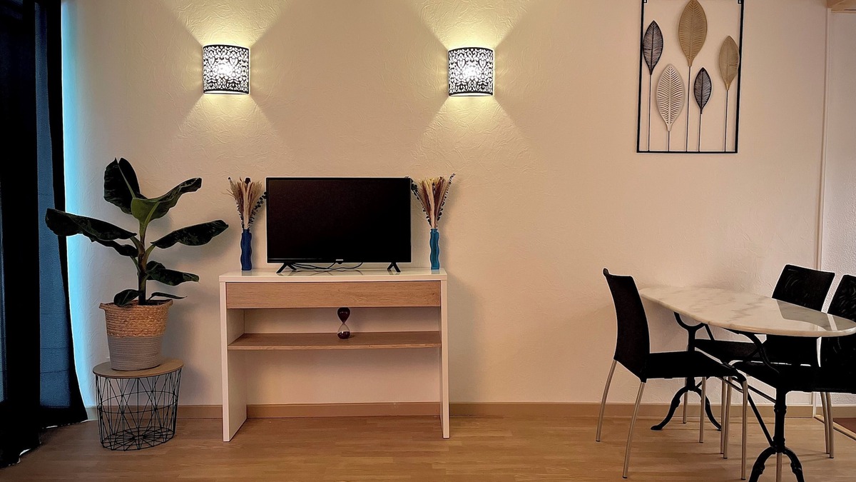 Klingenthal Apartment | Studio apartment in the heart of nature with shared pool and playground