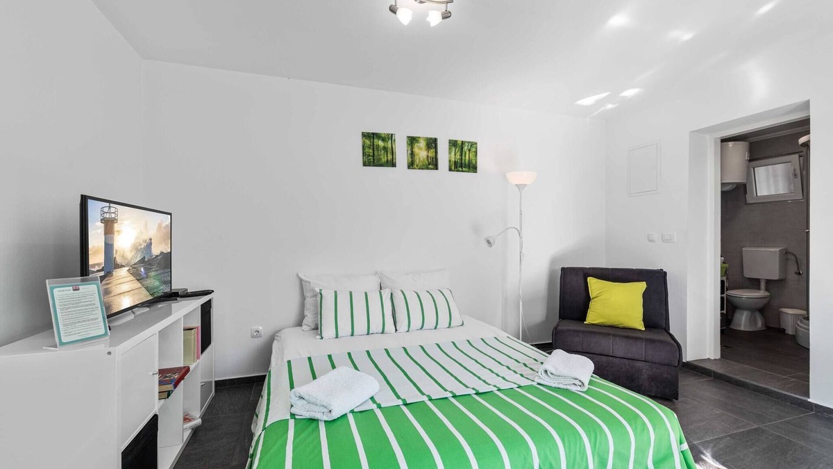 Bilice Apartment | Studio Apartment Sekula