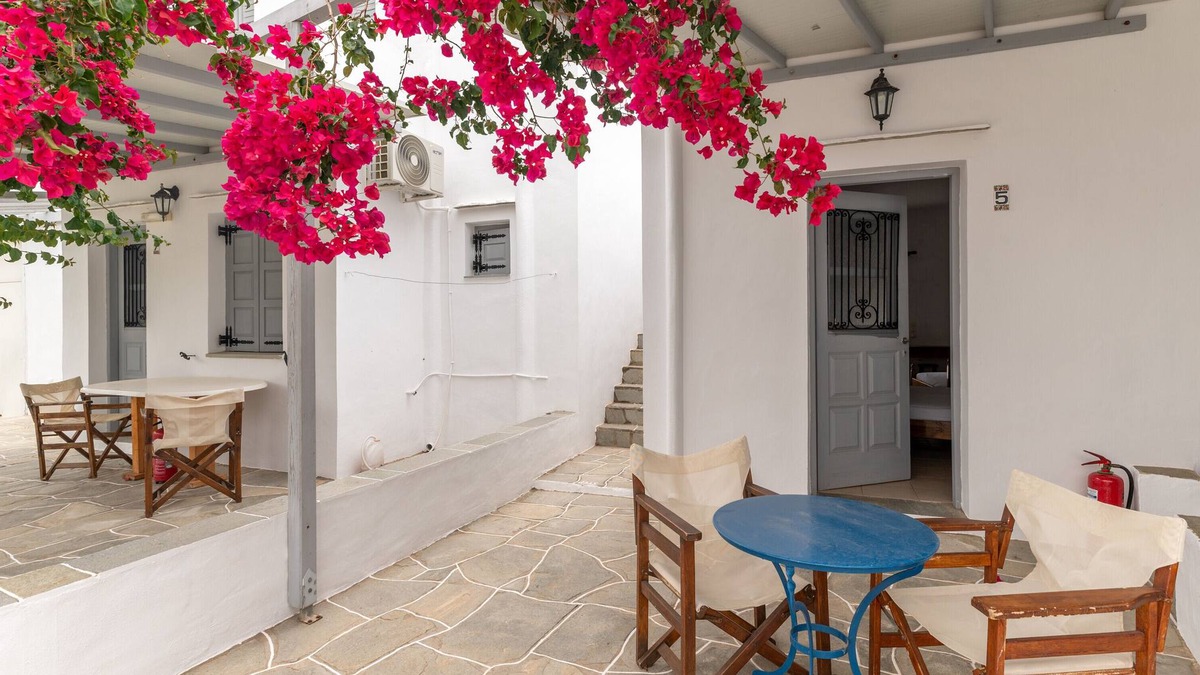 Vathi Apartment | Studio Apartment 'Sifnos 5' with Sea View, Wi-Fi and Air Conditioning