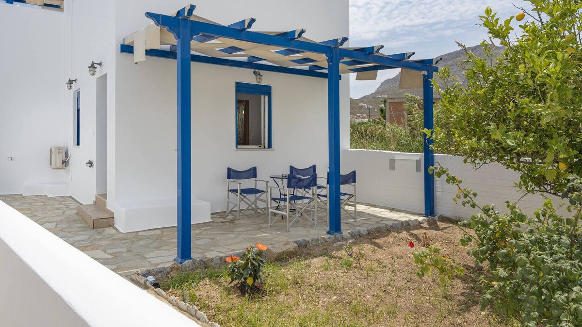Livadi Apartment | Studio Apartment 'Studios Ninemia Serifos 3' with Sea View, Wi-Fi and Air Conditioning