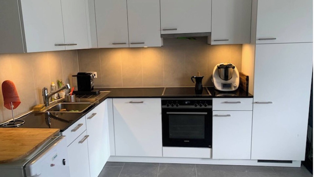Gilly Apartment | Studio Apt - Beautiful view, free parking!