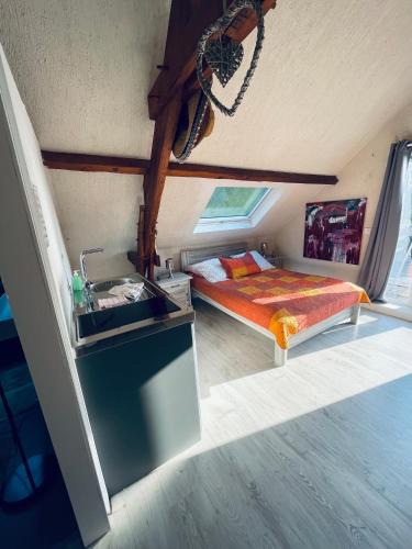 Aillieres-Beauvoir Bed & Breakfast | Studio au bord de la forêt de Perseigne