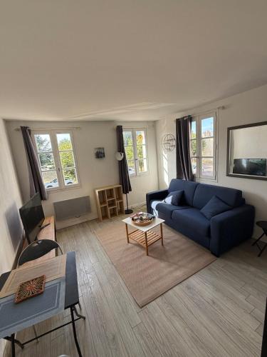 Dives-sur-Mer Apartment | Studio au cœur du village d'arts