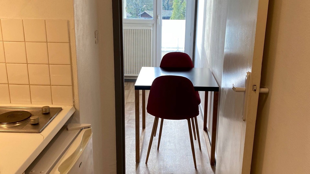 Gradignan Apartment | Studio Avec Balcon et Place de Parking 291