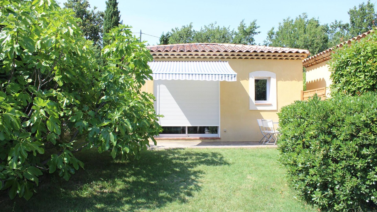 Fuveau Apartment | Studio avec terrasse et jardin privatif