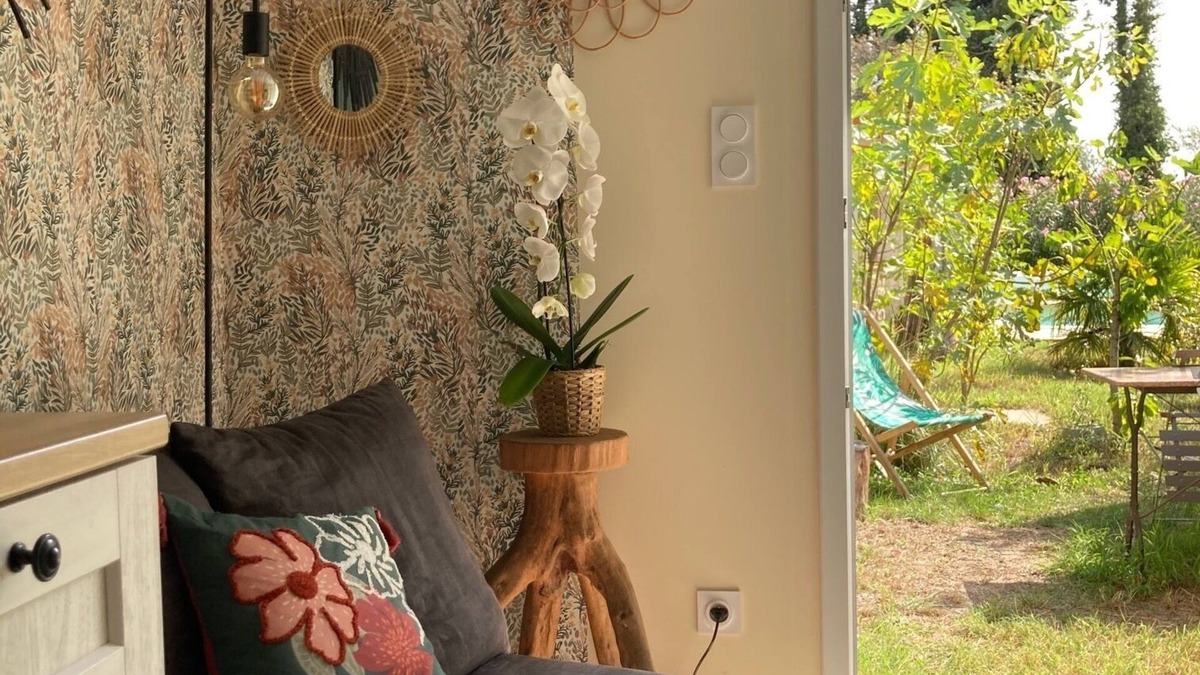 Le Thor Apartment | Studio Avec Terrasse et Jardin en Campagne, Paisible, Lumineux et Climatisé !