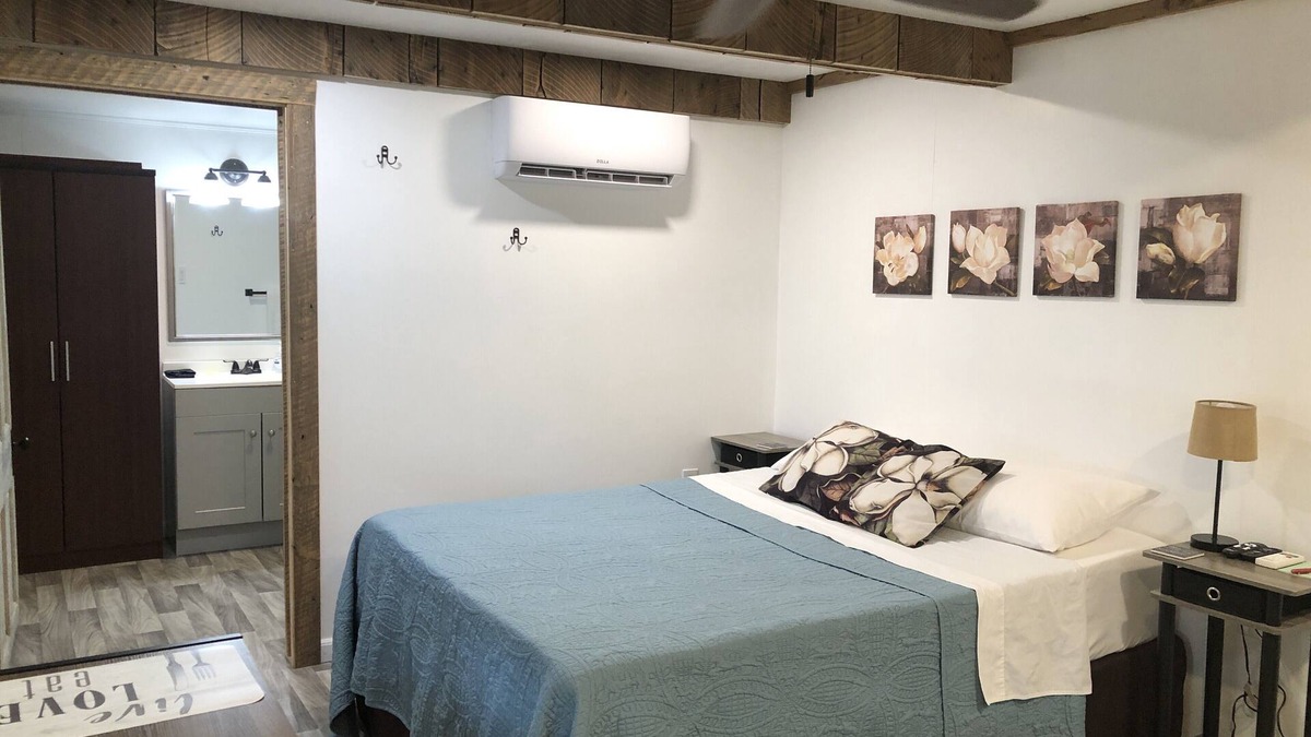 Breaux Bridge Apartment | Studio B. Katie and Steve Riley Apartment