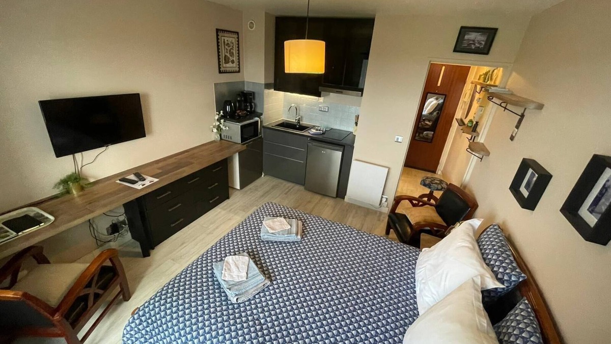 Courseulles-sur-Mer Apartment | Studio Belle Vue Mer