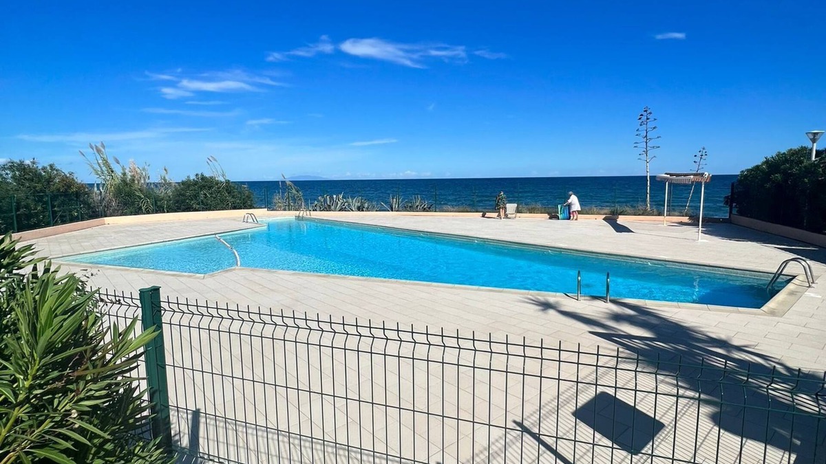 Santa-Lucia-di-Moriani Apartment | Studio Bord de mer 4 Personnes