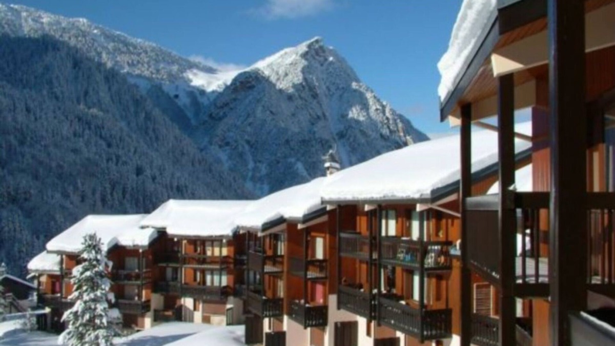 Pralognan-la-Vanoise Apartment | STUDIO Cabin 4 people with SOUTH BALCONY