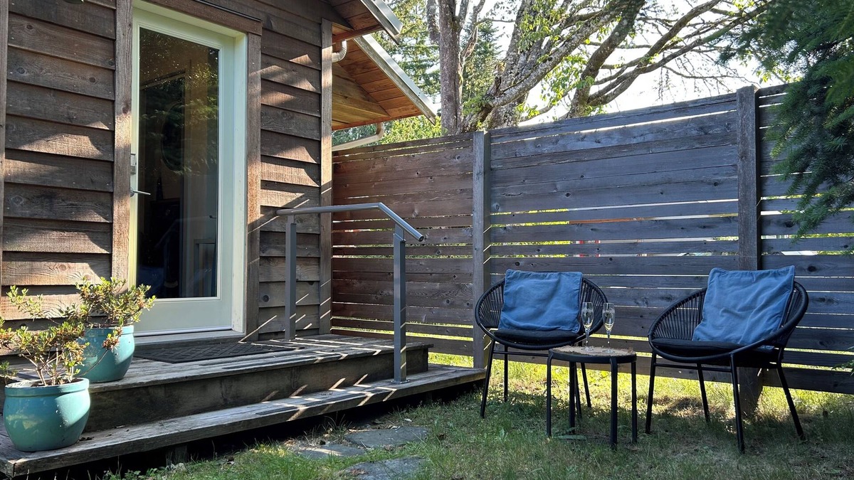 North Cowichan Cottage | Studio Cedar Guest Cottage