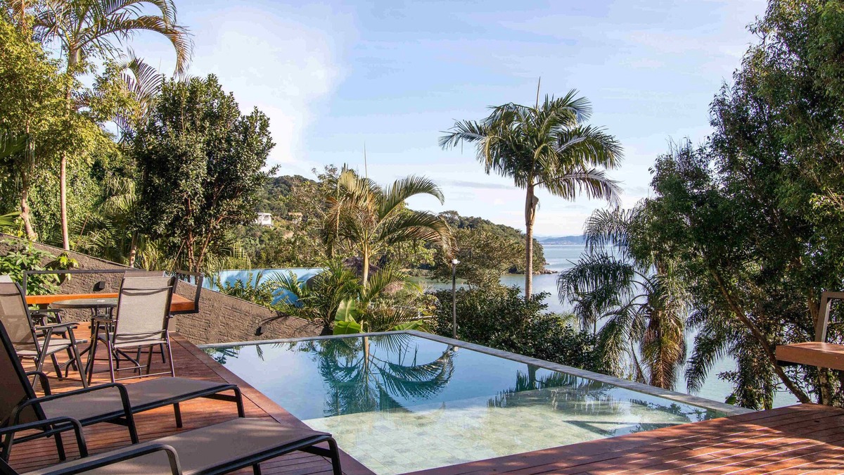 Sambaqui Apartment | Studio com vista deslumbrante do mar HS9005