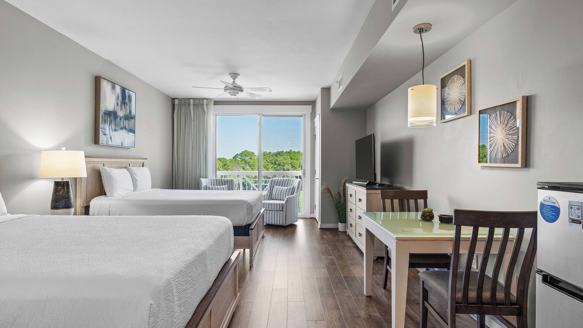 Baytowne Wharf Condo | Studio Condo in Luxe Sandestin Resort w/Balcony, Pool, + Walk to Baytowne Wharf