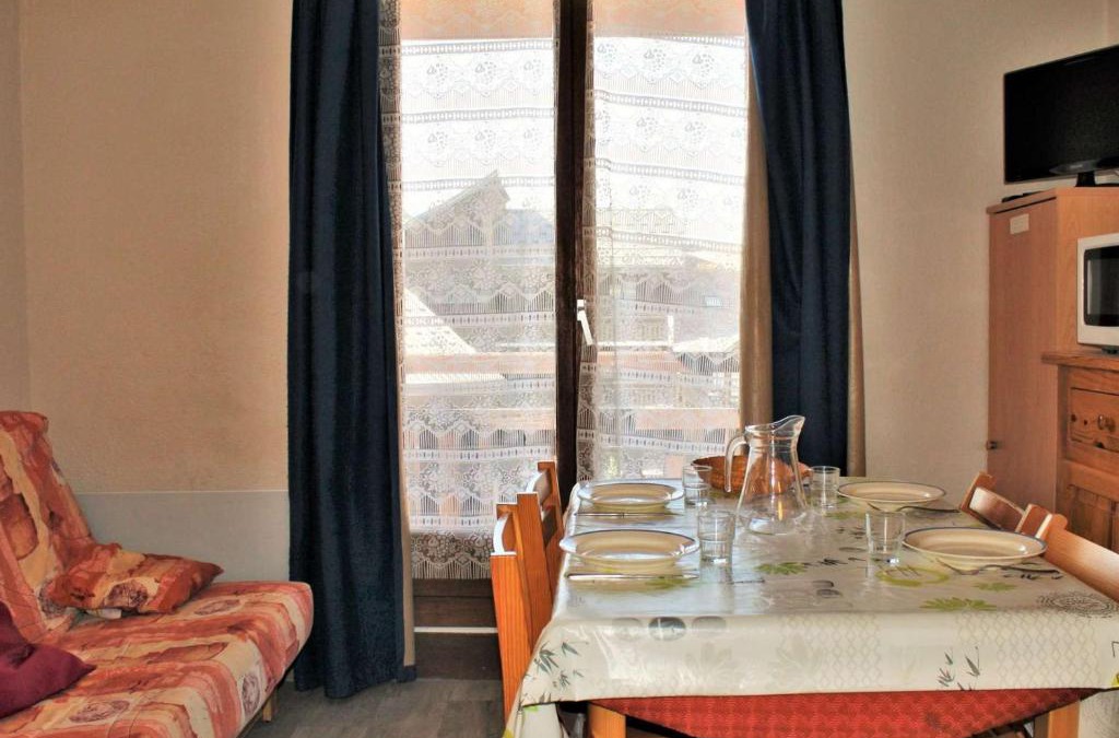 Risoul Apartment | Studio cosy cœur de station 2 pers, balcon, proche remontées mécaniques, animaux acceptés - FR-1-330-142