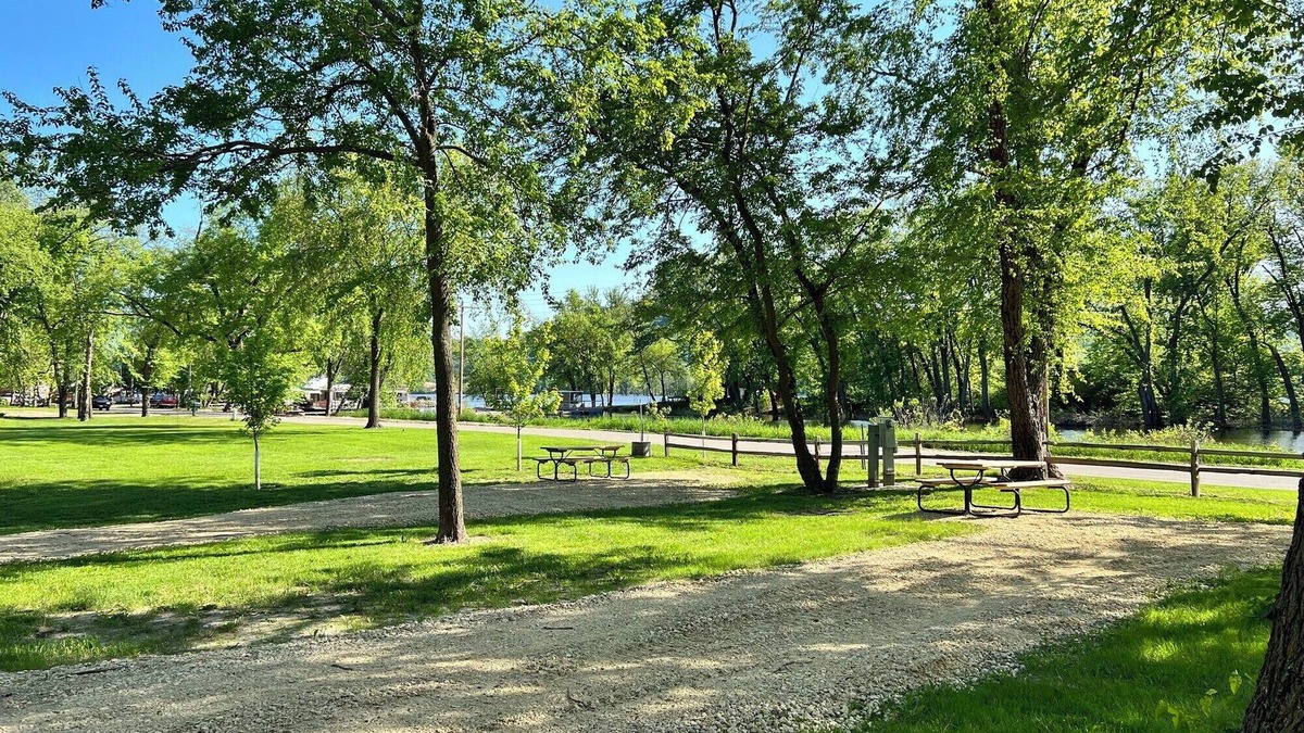 Trempealeau Cottage | Studio cottage at Lake Road Campground, near the Majestic Mississippi River.