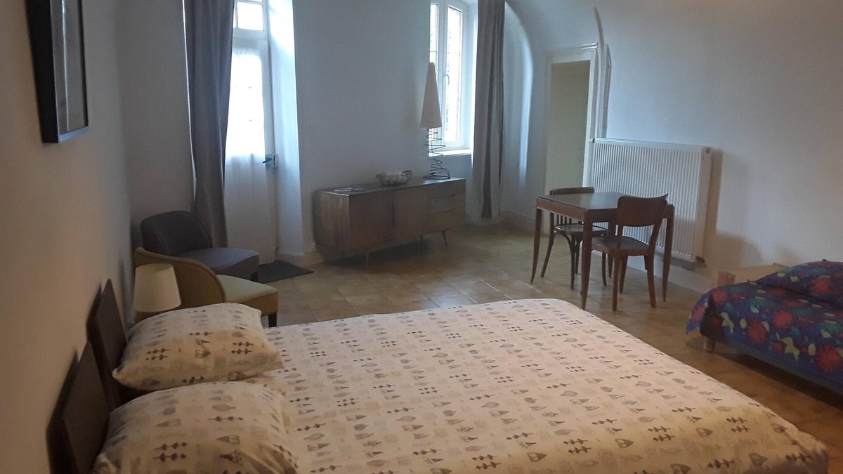 Basse-Rentgen Apartment | Studio de 35m2 Dans le Corps de Ferme du Château, Avec Accès au Parc de 100ha
