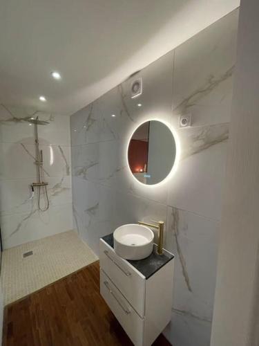 Bois-Grenier Apartment | Studio de charme