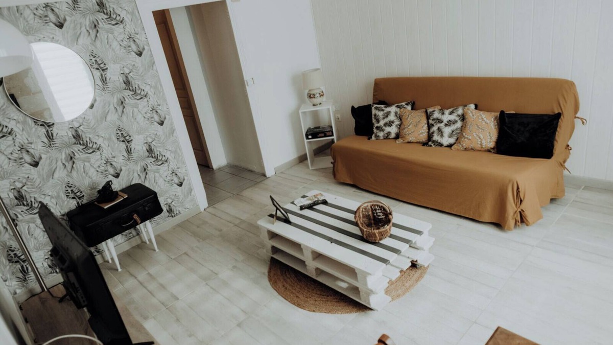Saint-Meard-de-Gurcon Apartment | Studio de Plain-pied Avec Terrasse et Jardin