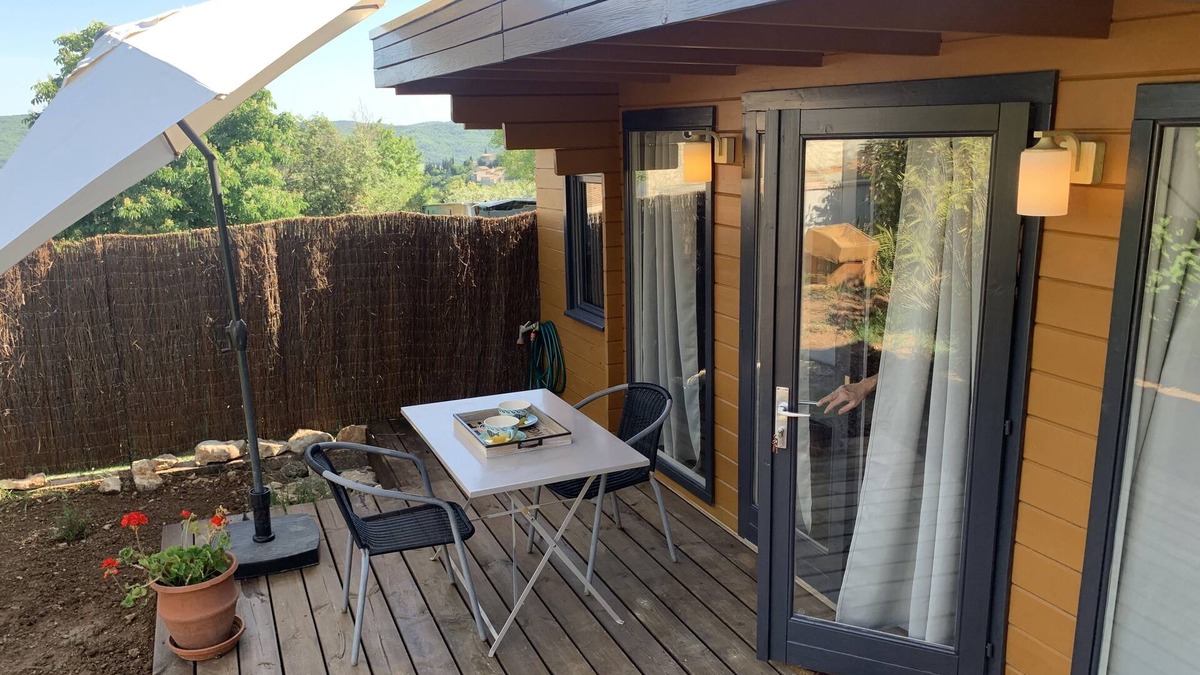 Reillanne Apartment | Studio de Jardin Avec Piscine en Provence