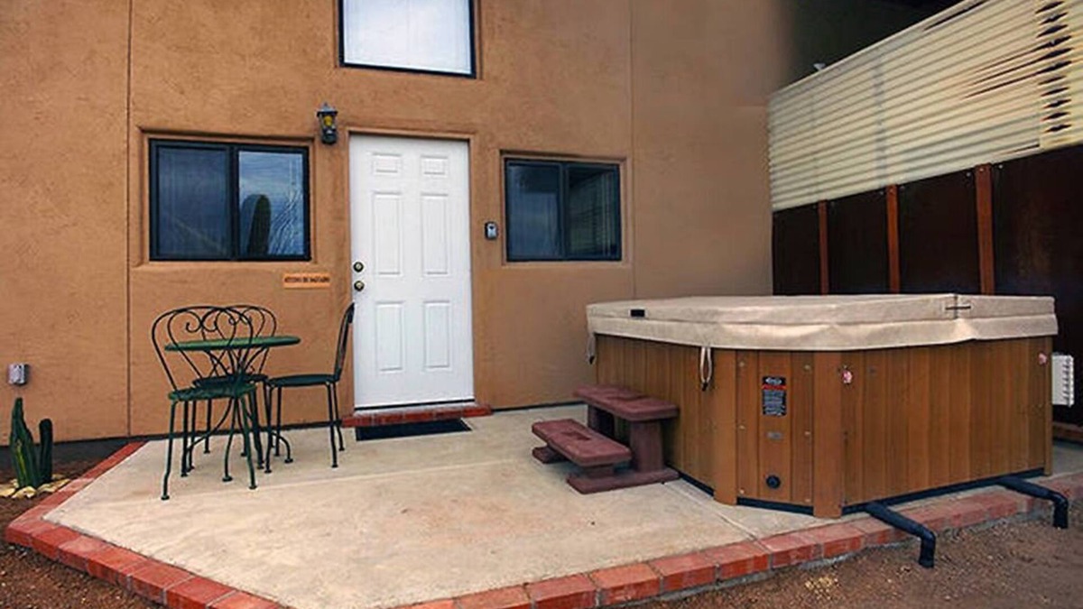 Tucson Estates Apartment | Studio De Saguaro-Hot Tub Retreat at Alma Del Sol