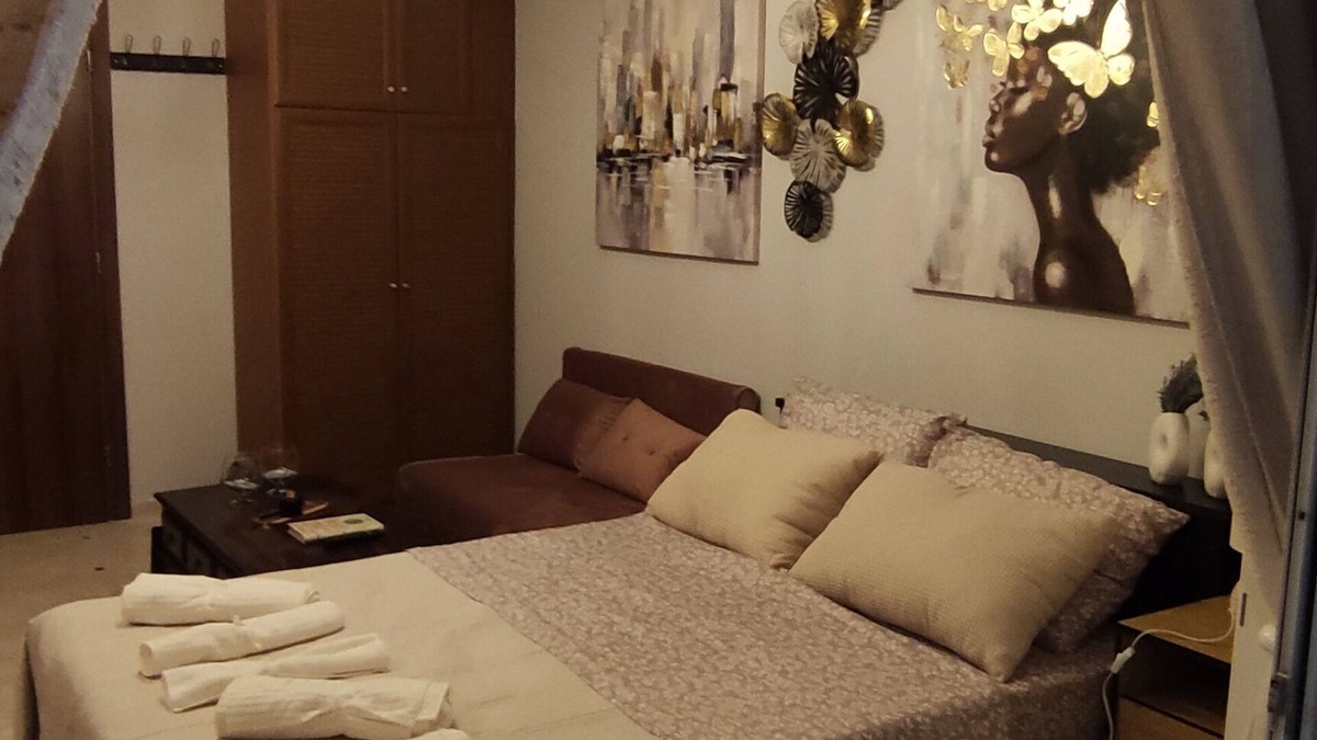 Nea Styra Apartment | Studio Dream in brilliant Nea Styra with WiFi, AC