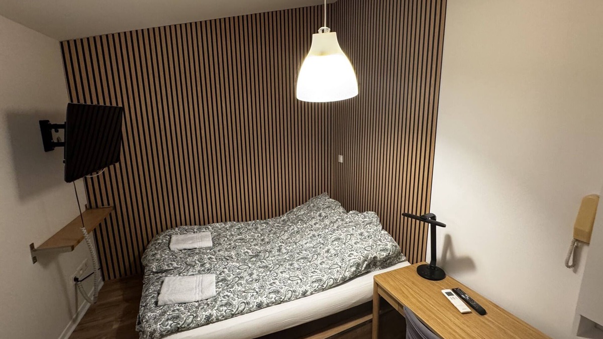 Leon Blum - Bon Coin Apartment | Studio-Ensuite with Shower-Studio 17m2