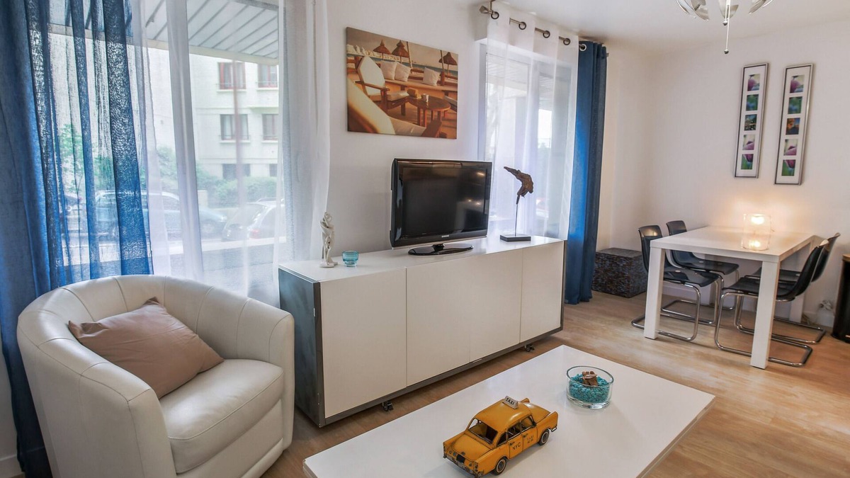 Les Lilas Apartment | Studio Faidherbe - Welkeys
