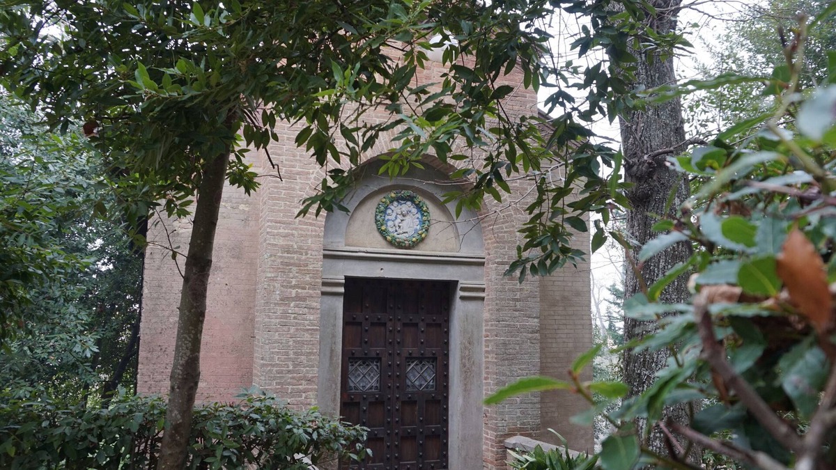 Fauglia Apartment | studio - Fauglia-Holiday in close contact with nature in an ancient family chapel turned into a simple but confortable ambience