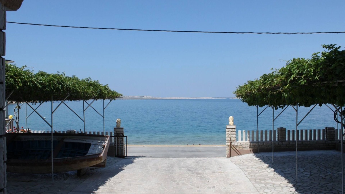 Metajna Apartment | Studio flat near beach Metajna, Pag (AS-6497-b)