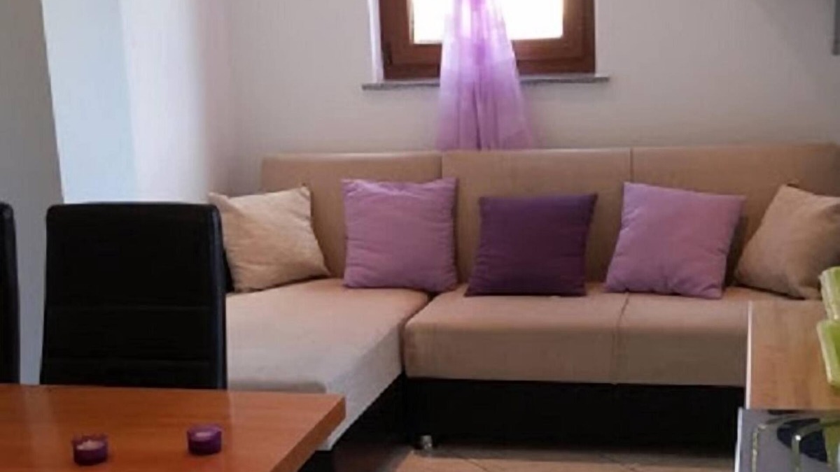 Martinscica Apartment | Studio flat with balcony and sea view Martinšćica, Cres (AS-14334-b)