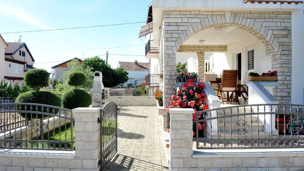 Sukosan Apartment | Studio flat with balcony and sea view Sukošan, Zadar (AS-6131-a)