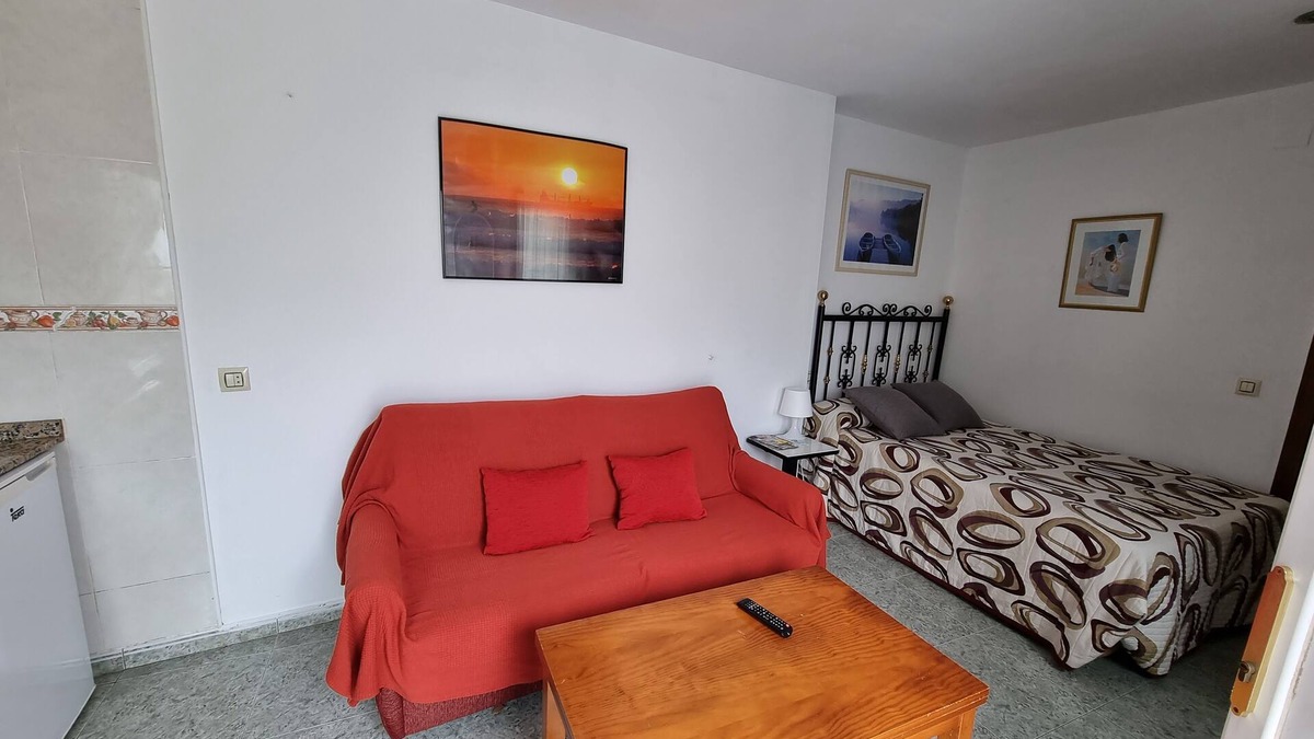 Gozon Cottage | Studio for 2 people and a baby