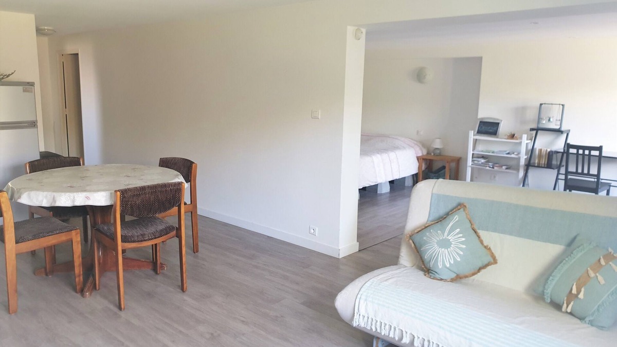 Baziege Apartment | Studio for 2 to 4 people